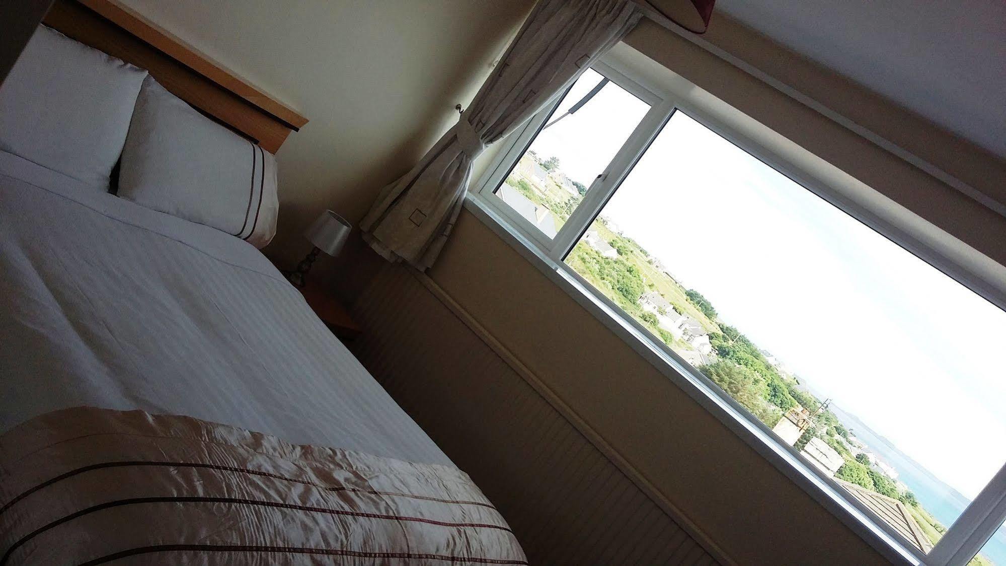 The Strand Hotel Ballyliffin Dış mekan fotoğraf